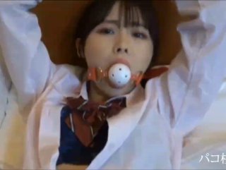 小穴容不下巨棒